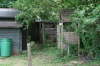 Hinter dem Haus